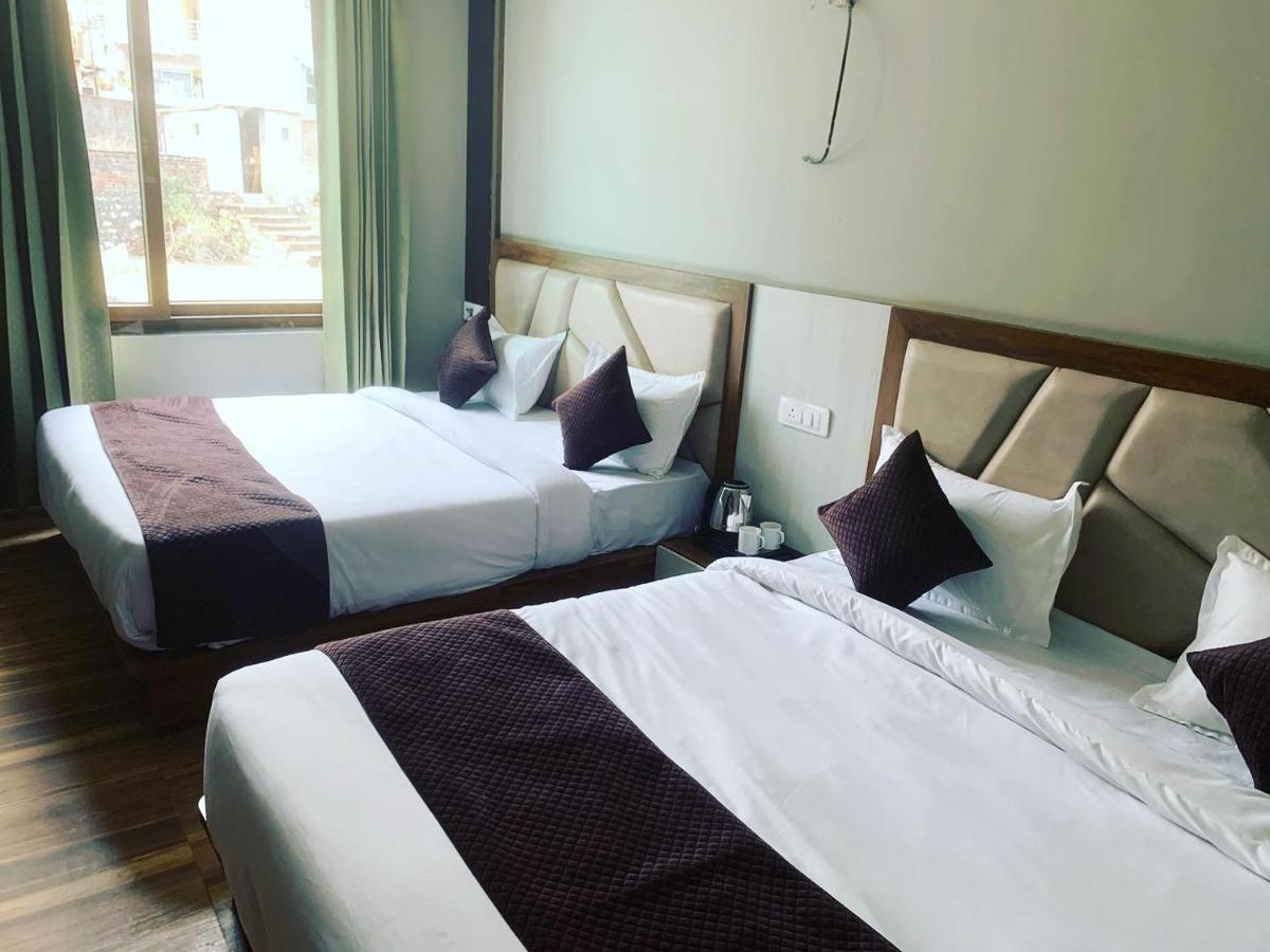 Hotel & Hostel Vimal Ganga Rishīkesh 外观 照片