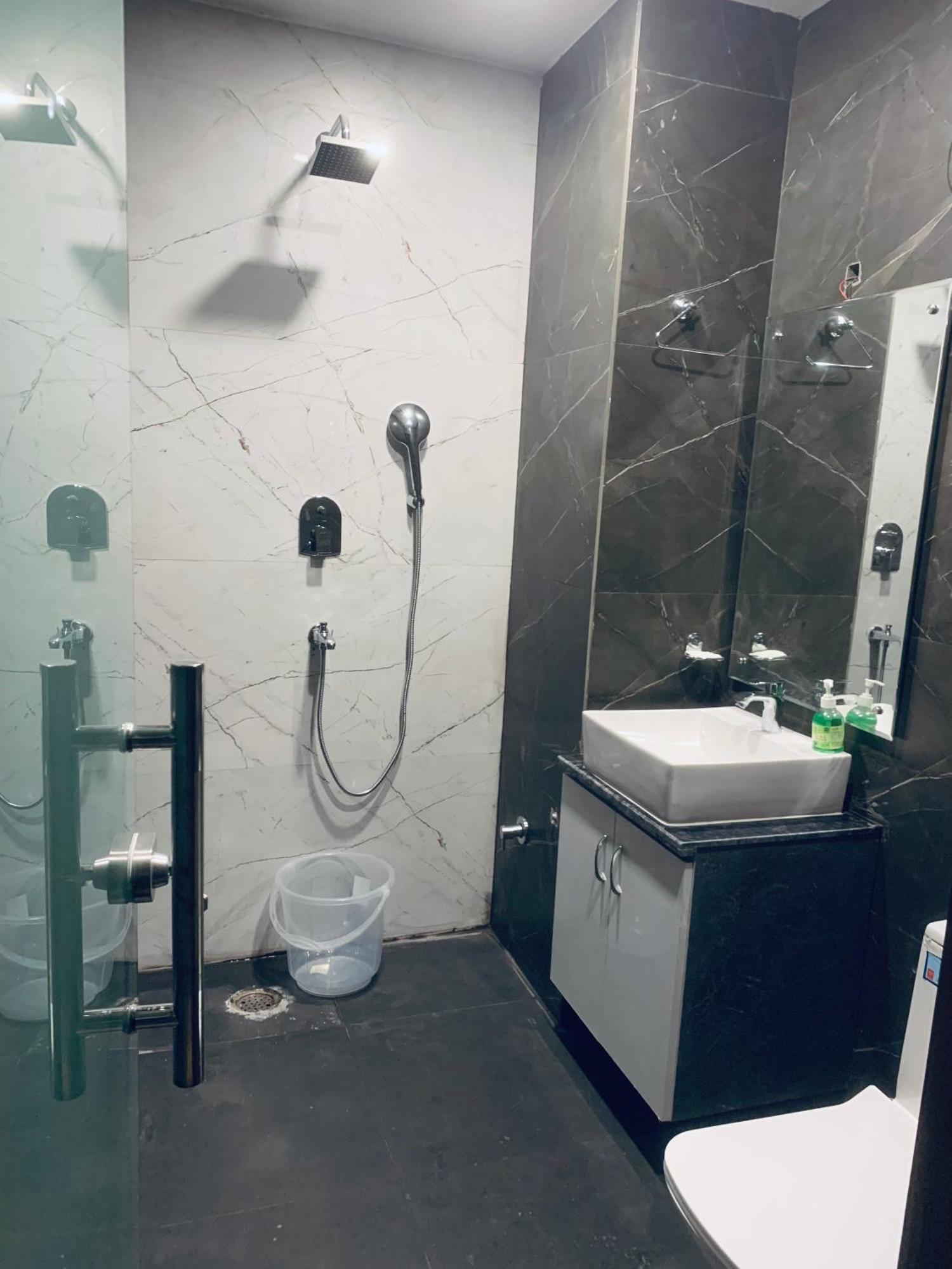 Hotel & Hostel Vimal Ganga Rishīkesh 外观 照片