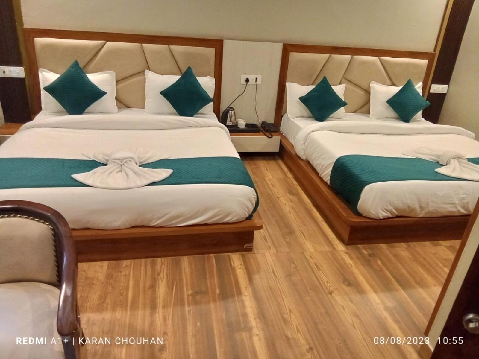Hotel & Hostel Vimal Ganga Rishīkesh 外观 照片